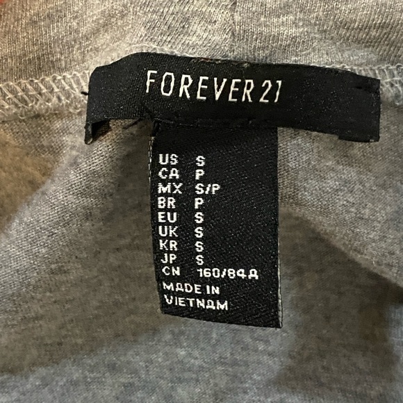 Forever 21 Grey Strappy Cutout Choker Neck Top - Size Small - Picture 6 of 8